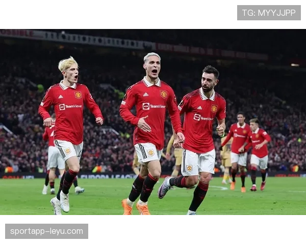 英超争冠白热化,强队状态回升引关注 英超争冠白热化,强队状态回升引关注