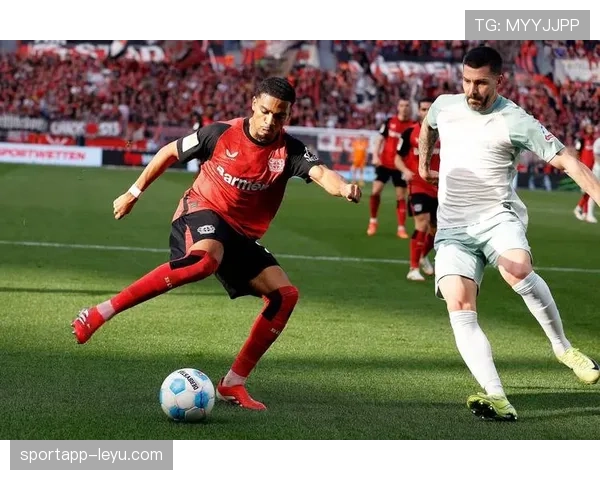 沃尔夫斯堡状态回暖，球迷欢庆新赛季首胜