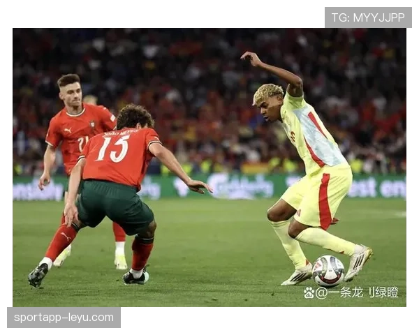 奥尔莫：从新星到西班牙主力的地位跃升解析