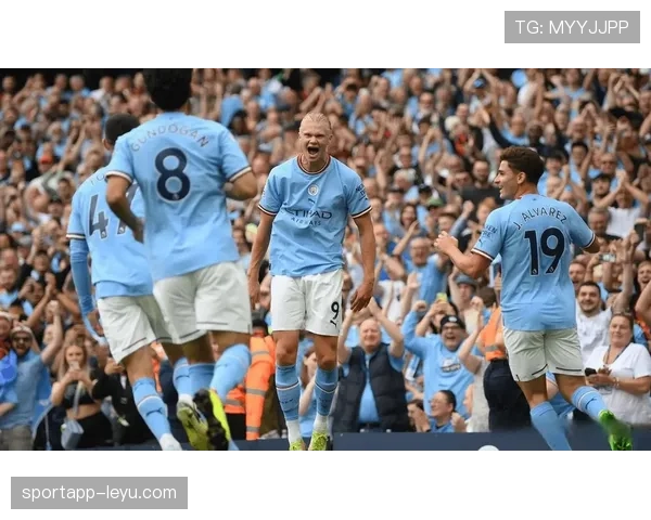 德阿龙·福克斯连续突破篮下造杀伤，助力球队提升关键时刻进攻效率